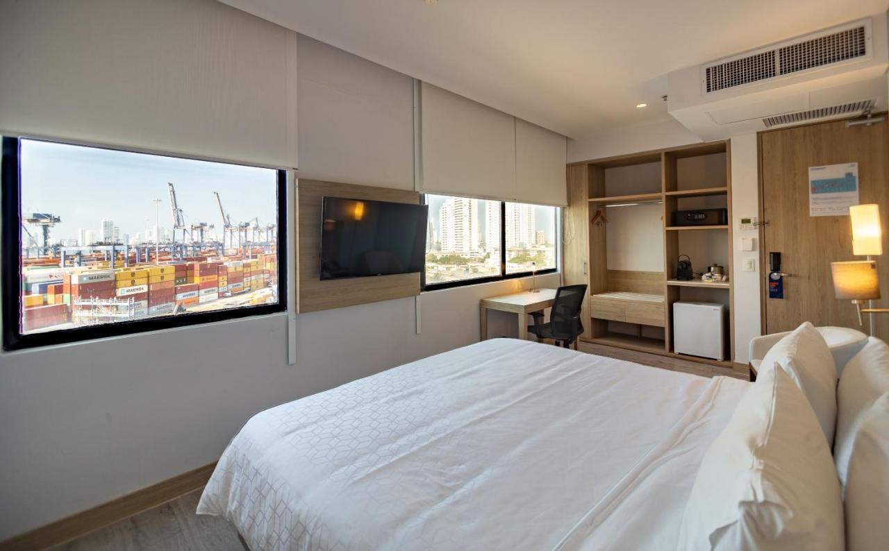 Holiday Inn Express Cartagena Manga By Ihg Exterior foto